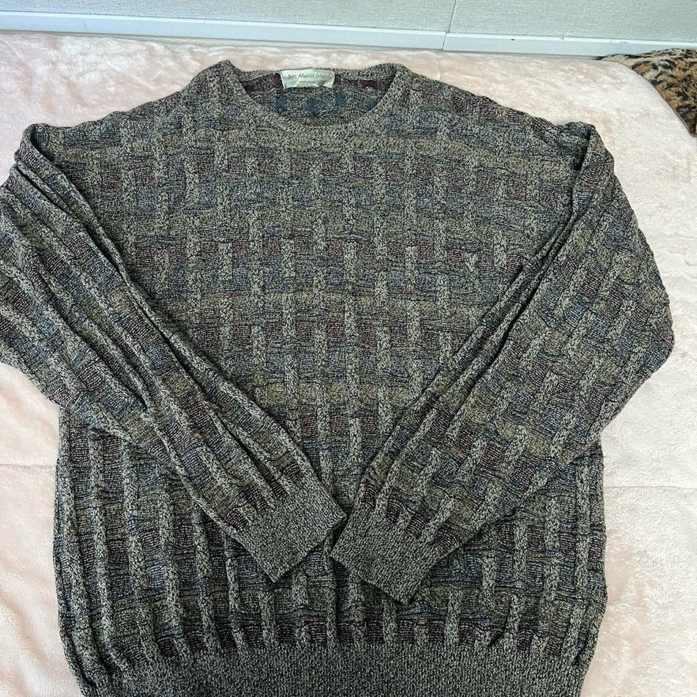 Men's Gray Sweater